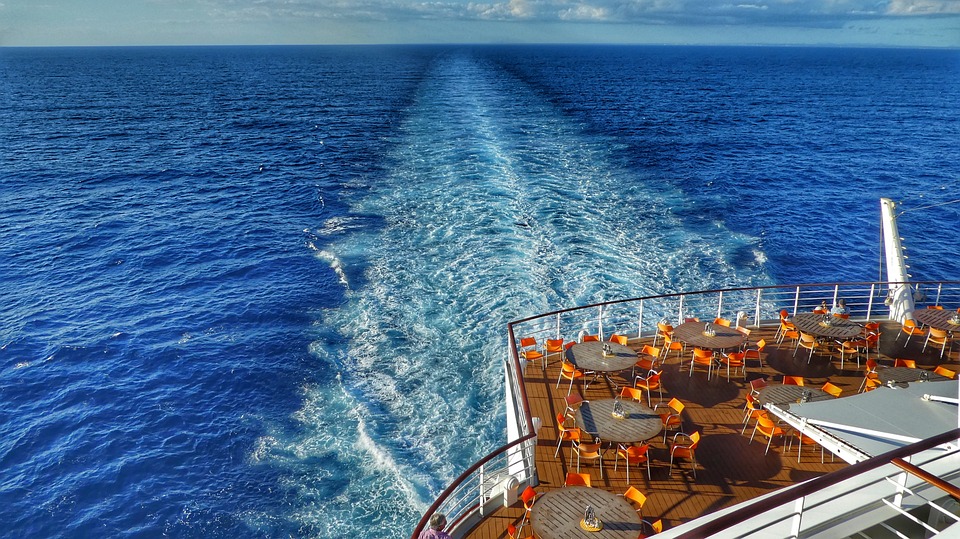 Choosing the Right Cruise Line
