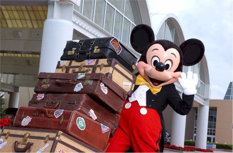 Mickey mouse with luggage 