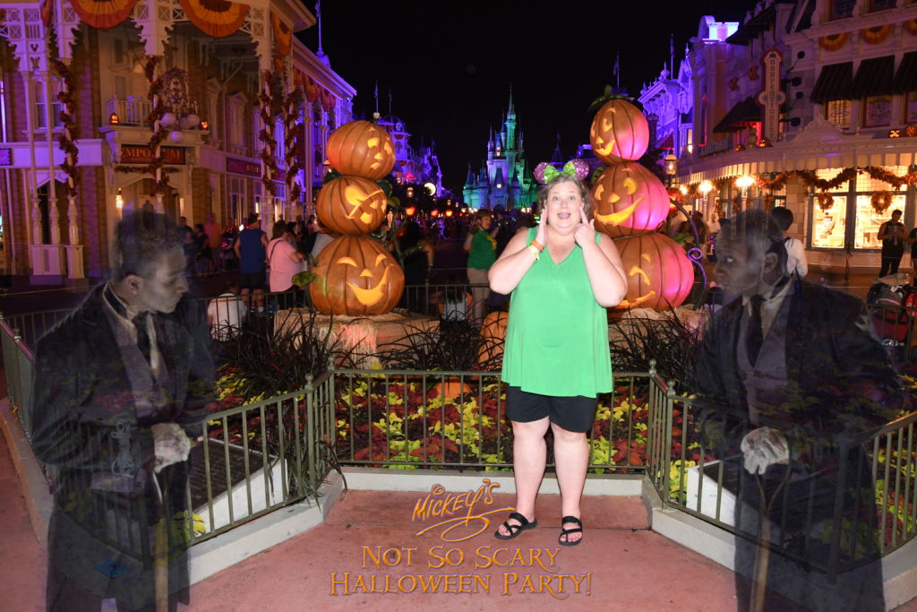 Haunted Mansion Dancers Magic Shot Mickey's Not So Scary Halloween Party